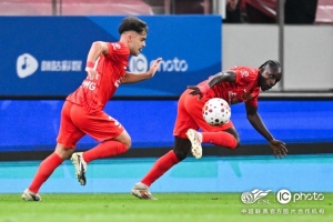 上海海港0-1山东泰山，下一场将做客对阵沉庆铜梁龙队