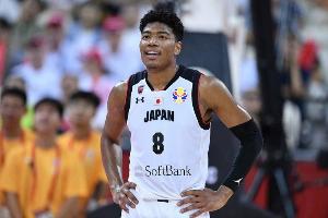 八村塁颁发沉返日本男篮：我但愿能在家门口打几场真正的硬仗
