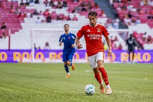 记者：本菲卡边卫德迪奇赞成加盟纽卡，本菲卡要价3500万欧