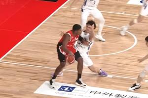 降维进攻！八村塁回归首战15中7轻松拿22分 韩国球员齐全顶不。
