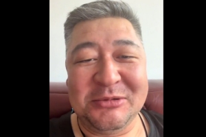 新疆男篮总经理辟谣李炎哲将加盟其他球队：此刻说瞎话的人太多了