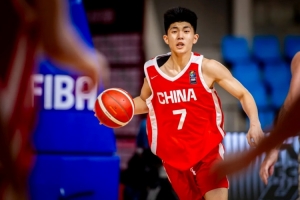 媒体人：中国U18男篮与澳大利亚的身段的确有差 实力差距也在那