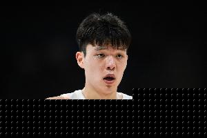 杨瀚森归队较晚也没有打热身赛 他的状态及融入程杜仔不确定成分