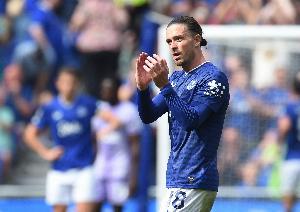 天空：埃弗顿今天持续与曼城就格拉利什买卖进行交涉，结构很矫捷