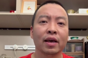 解说：杨瀚森奠定了自己在男篮主题地位 他就是隧路终点的那束光