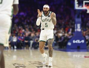 美记：雄鹿因幼特伦特合同也遭调查 他们恐对今日的处罚先例忧郁