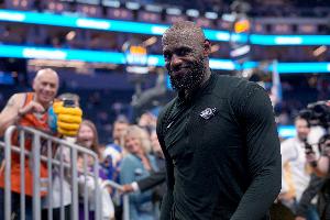 前NBA球员：巴克利是我兄弟 但不能用夺冠衡量詹姆斯打得曲直