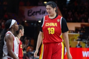 媒体人：张子宇打WNBA注定没问题 WNBA和WCBA的差距没NBA与CBA大