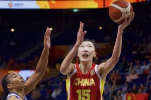 中国女篮胜波多黎各！媒体人夸赞韩旭：韩旭你真当文班亚马？