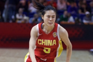 王思雨：能够换个视角对待此刻的中国女篮 进八强回馈了悠久备战