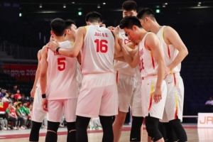 中国男篮打响第一枪 庞峥麟19分4助攻1抢断正负值+21阐发抢眼