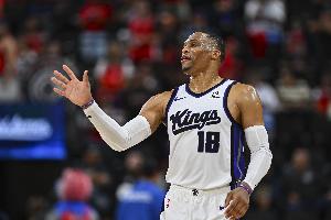 名记：威少没像基德那样成功转型 这种执著正是他在NBA安身的原因