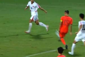 U23国足反超！37岁吴曦杰出吊射破门+捂嘴难以相信，本场传射立功