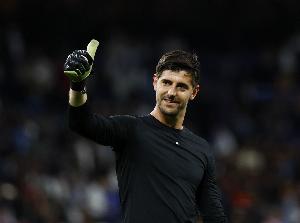 世体：库尔图瓦进军板式网球领域，未来巴望投资NBA与NFL