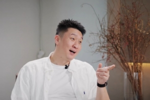朱芳雨称国度队生涯不会跟新人过多沟通！孙悦玩笑：怕浪费感情呗