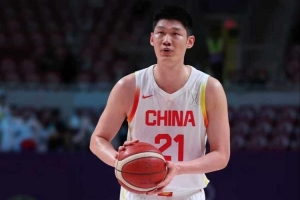 胡金秋：但愿能靠我们这一批 慢慢地把一场场失利的角逐打回来